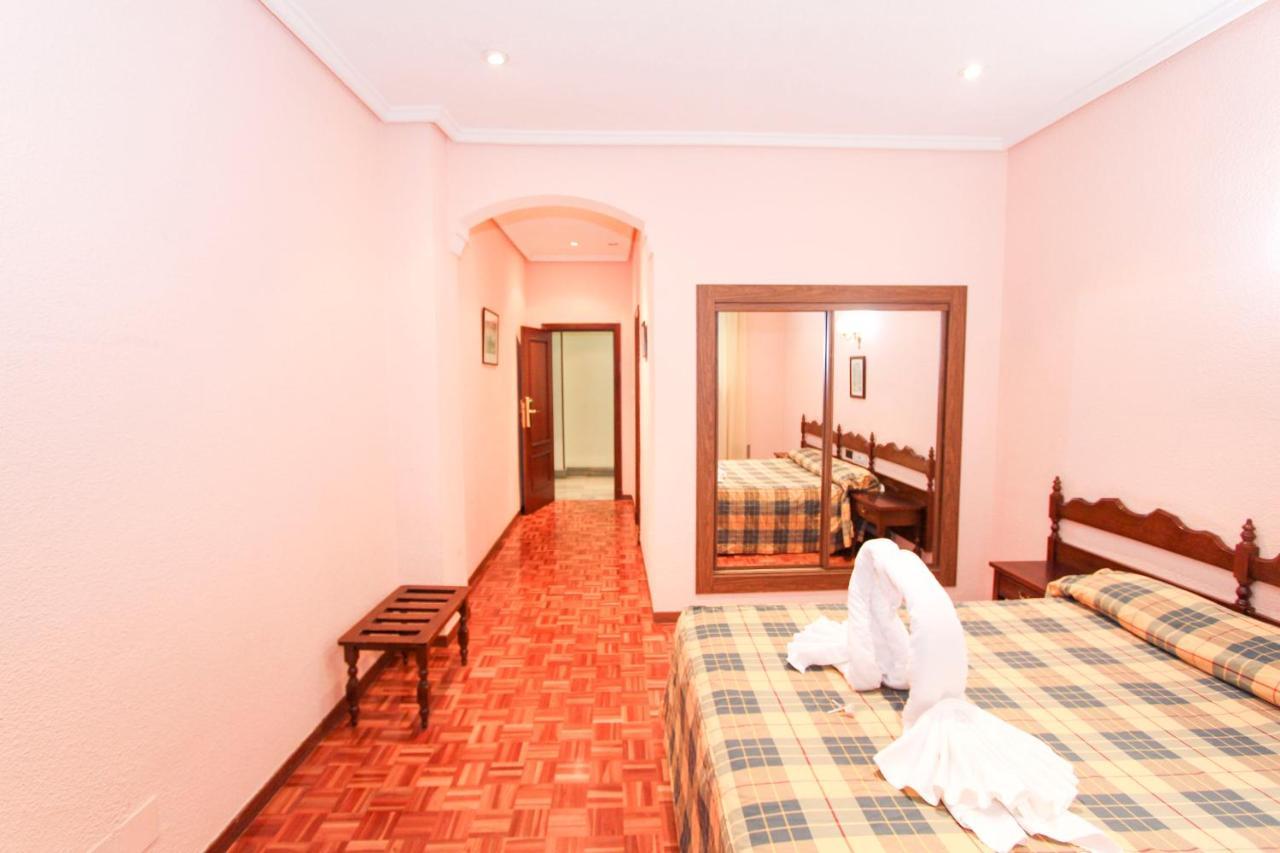 Hotel Castellano Centro Salamanca Esterno foto